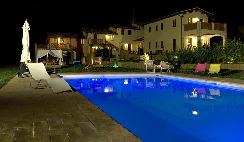 Aparthotel Borgo Le Capannelle Castel Ritaldi Exterior foto